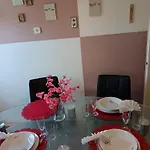 Апартаменты Mici Lak